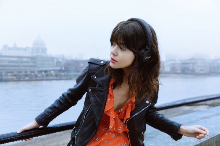 marshall_mid_anc_tuneout_lifestyle_rgb_lowres_30